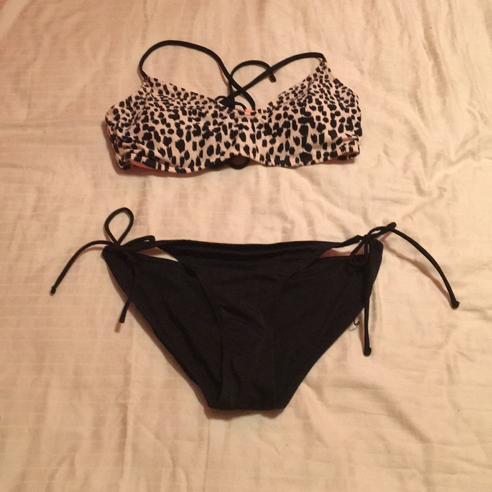 Cute 2 pice bathing suits